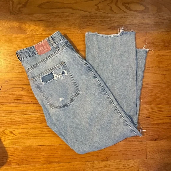 Zara High Rise Distressed Ripped Knee Straight Leg Jeans - Picture 3 of 3